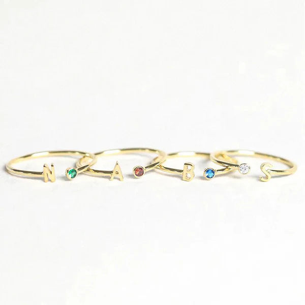 Bague initiale et pierre de naissance Aria