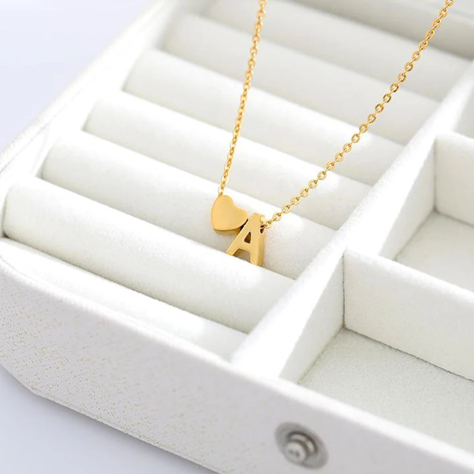 Collier initiale aimée