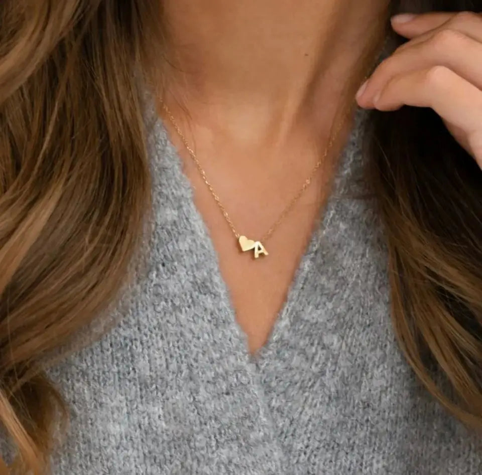 Collier initiale aimée