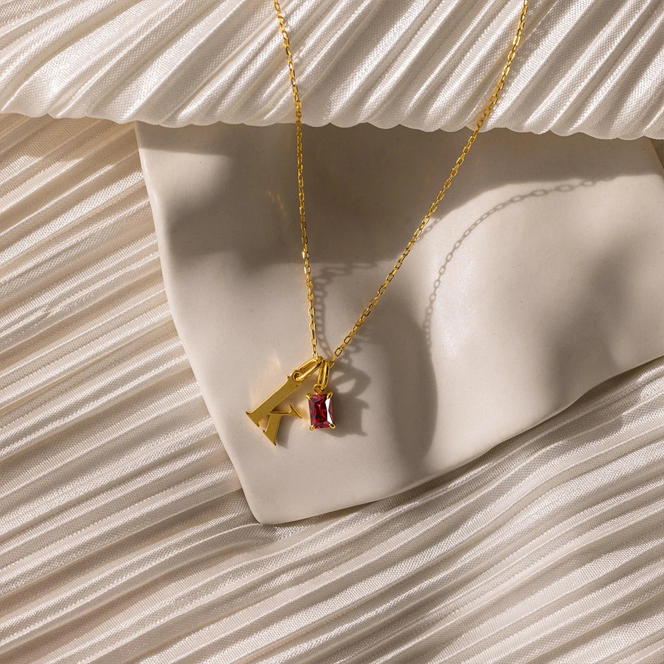 Collier initiale et pierre de naissance Gemina