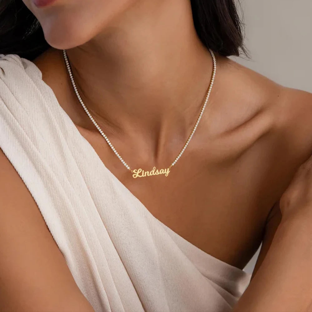Collier serti prénom personnalisé Kendall