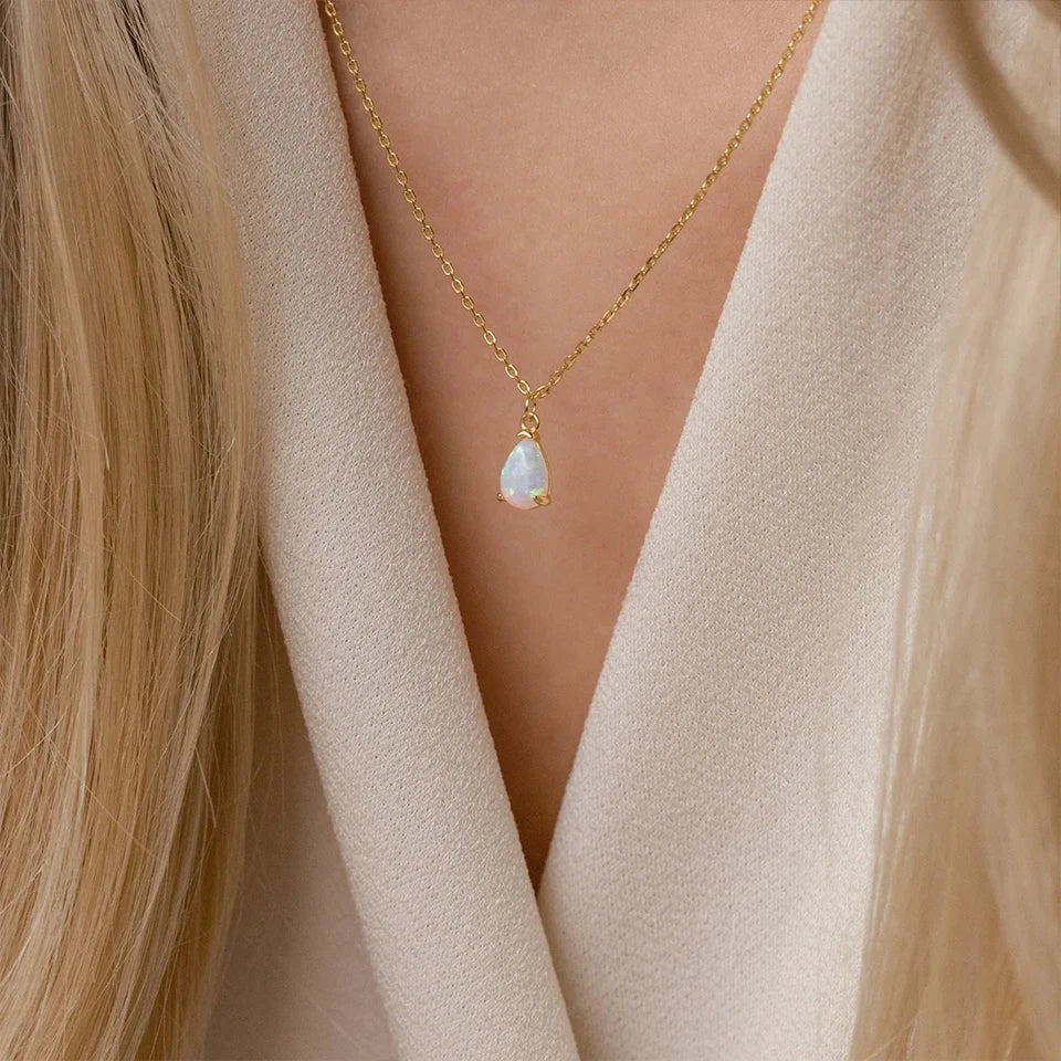Collier pierre de naissance goute Stella