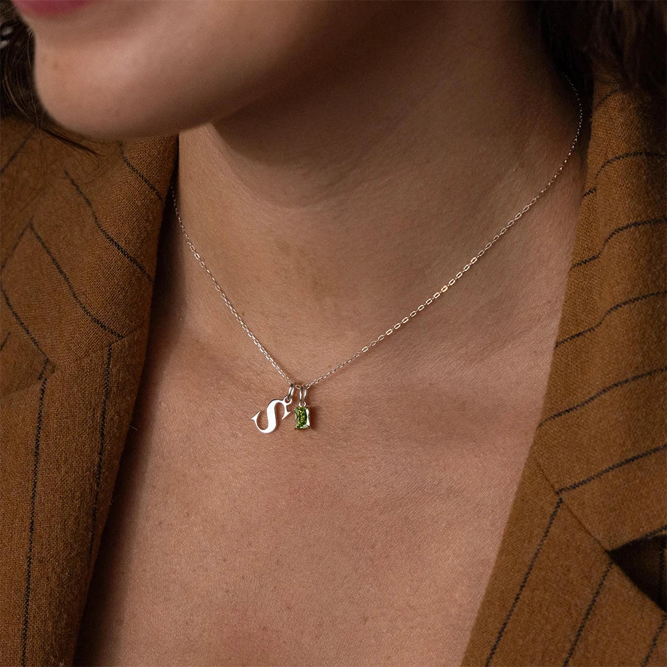 Collier initiale et pierre de naissance Gemina