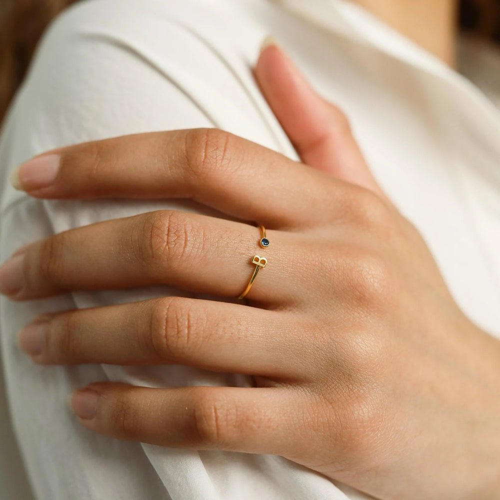 Bague initiale et pierre de naissance Aria