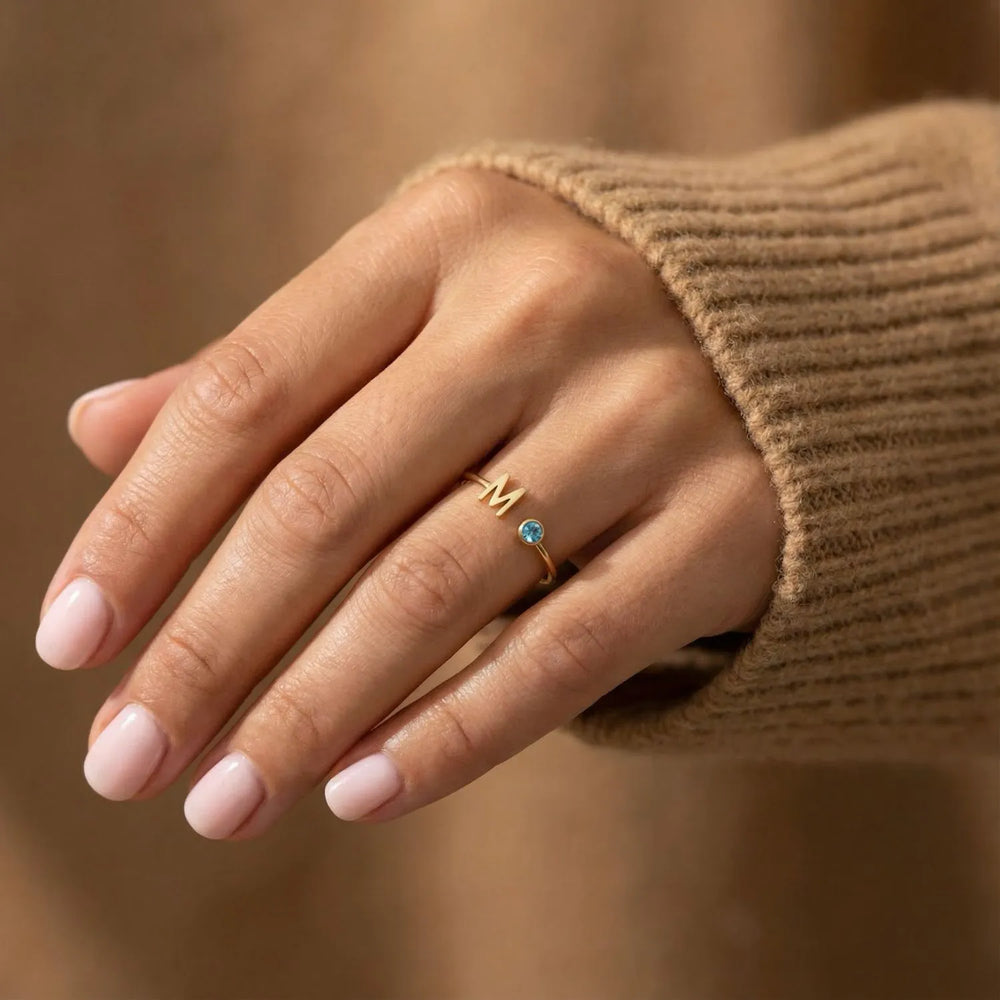 Bague initiale et pierre de naissance Aria